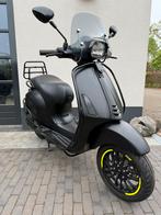 ⭐️Vespa sprint 125cc a1 notte 14000 km nette staat⭐️, Ophalen, Zo goed als nieuw