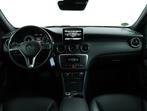 Mercedes GLA-klasse 200 Airco Cruise Leer Trekhaak Aut Led, Auto's, Mercedes-Benz, 65 €/maand, Gebruikt, 715 kg, Lichtsensor