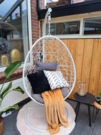 Hangstoel met kussens, Ophalen, Wit, Zo goed als nieuw, Riet of Rotan