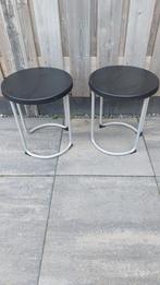 Set van 2 zwarte krukjes/tafeltjes, Ophalen, Zo goed als nieuw, Kunststof