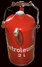 Antieke brandweer rode emaille 2L Petroleum kan izgst, Antiek en Kunst, Antiek | Emaille, Ophalen