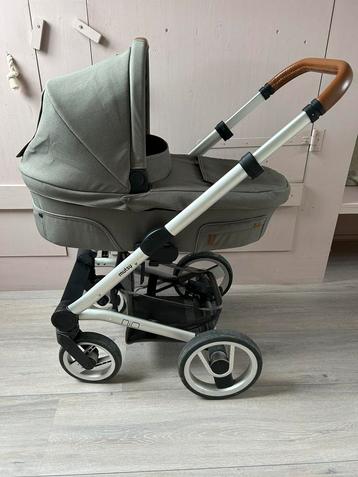 Mutsy Nio kinderwagen - groen beschikbaar voor biedingen