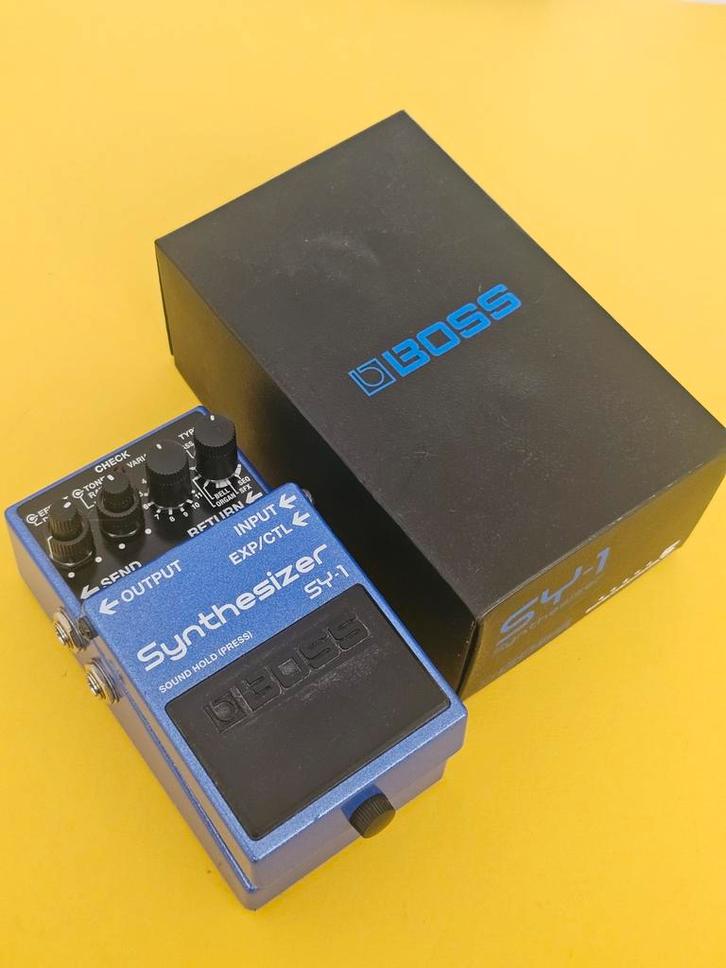 Boss SY-1 Synthesizer, Muziek en Instrumenten, Effecten, Zo goed als nieuw, Overige typen, Ophalen of Verzenden