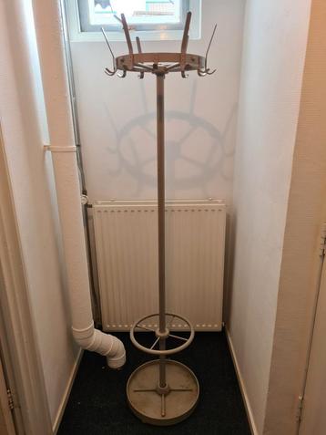Vintage, Retro staande Kapstok, Ahrend de Cirkel, 1971 beschikbaar voor biedingen