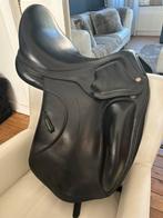 Dressuurzadel Amerigo Cervia Pinerolo 17,5 inch, Dieren en Toebehoren, Paarden en Pony's | Zadels, Ophalen of Verzenden, Gebruikt