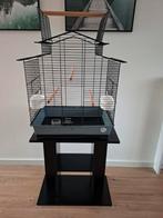 Duvo plus vogelkooi met kastje, Dieren en Toebehoren, Vogels | Hokken en Kooien, Ophalen, Gebruikt, Metaal, Vogelkooi