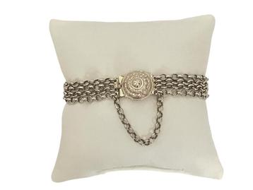 Zilveren 4-rij jasseron armband met antiek slot. L 18,5 cm beschikbaar voor biedingen