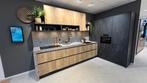 Bruynzeel Showroomkeuken, metaalzwart/wild eiken, Ophalen, Hoekkeuken, Nieuw, Greeploos
