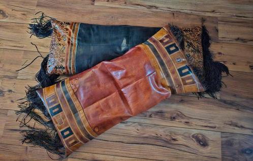 2x Toeareg Toeareg kussen uit Sahara Noord Afrika p.p.stuk, Antiek en Kunst, Kunst | Niet-Westerse kunst, Ophalen of Verzenden