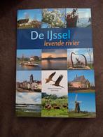 M. Groenewoud - De IJssel, levende rivier, Boeken, Geschiedenis | Stad en Regio, Ophalen of Verzenden, Zo goed als nieuw, M. Groenewoud; D. Laning