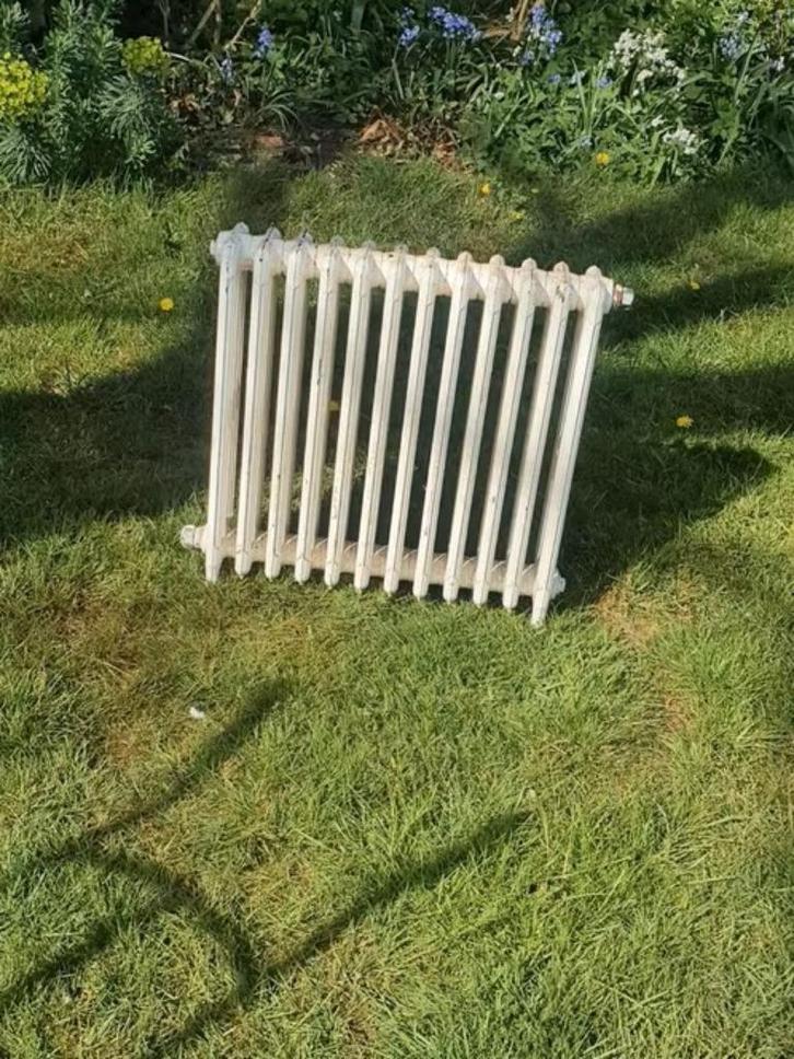 Antieke gietijzeren Radiator uit jaren 20/30 huis, Doe-het-zelf en Verbouw, Verwarming en Radiatoren, Gebruikt, Radiator, 30 tot 80 cm