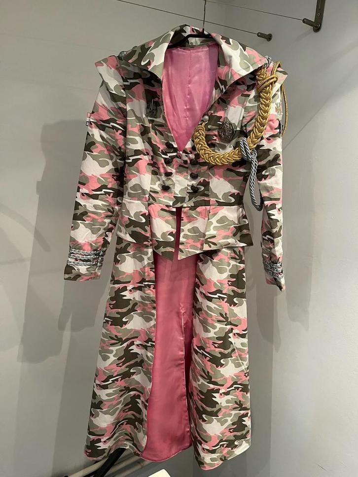 Unieke legerjas met roze camouflage, maat M, Kleding | Dames, Carnavalskleding en Feestkleding, Zo goed als nieuw, Maat 38/40 (M)
