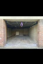 Garagebox te Rijswijk zeer ruim circa 25 m2 en droog, Huizen en Kamers, Garages en Parkeerplaatsen, Den Haag