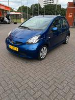 Toyota Aygo 1.0 12V Vvt-i 5DRS 2008 Blauw, Voorwielaandrijving, Stof, Zwart, 68 pk