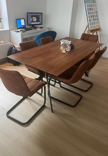 Eettafel (180x90 cm, Venlo) beschikbaar voor biedingen
