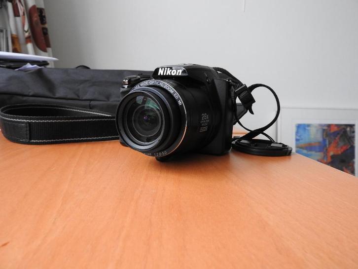 Nikon Coolpix100, Audio, Tv en Foto, Fotocamera's Digitaal, Zo goed als nieuw, Compact, Nikon, 8 keer of meer, Ophalen