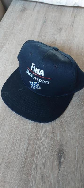 Nieuwe pet Fina Motorsport beschikbaar voor biedingen