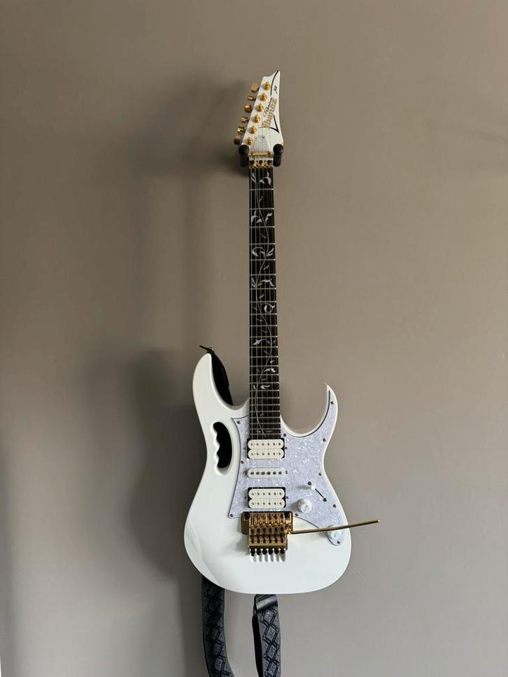 Ibanez Jem 7VP - Steve Vai Signature, Muziek en Instrumenten, Snaarinstrumenten | Gitaren | Elektrisch, Zo goed als nieuw, Solid body