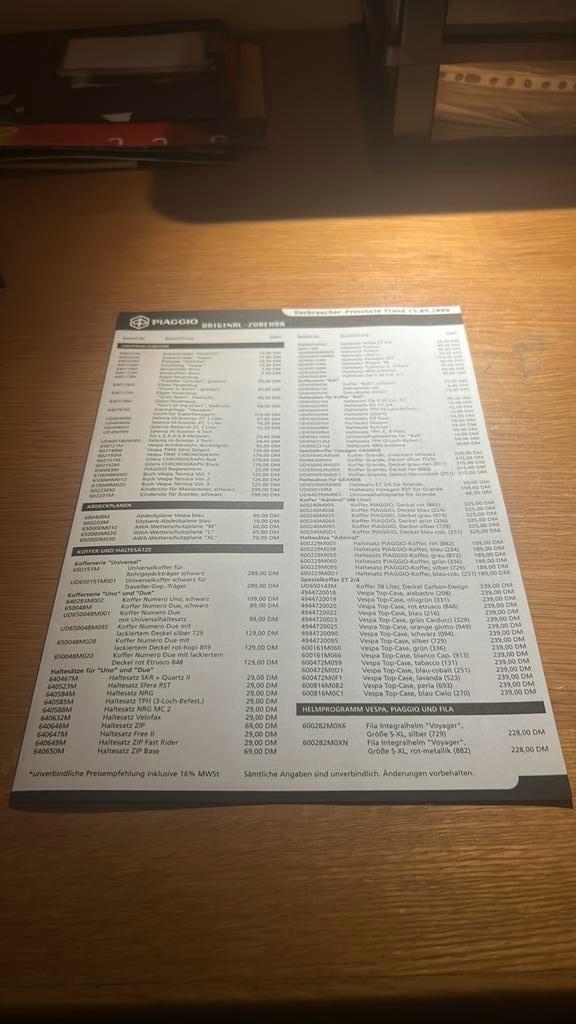 Piaggio accessoires prijslijst jaar 2000, Motoren, Tuning en Styling, Ophalen of Verzenden