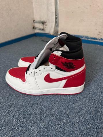 Nike Air Jordan 1 Retro High OG “Heritage” 41 EU beschikbaar voor biedingen
