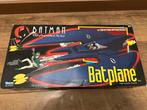 Batman animated series kenner batwing batplane hot toys, Ophalen of Verzenden, Zo goed als nieuw, Actiefiguur of Pop