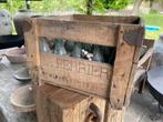 Oude houten krat met 25 Perrierlimonade flesjes, Antiek en Kunst, Ophalen