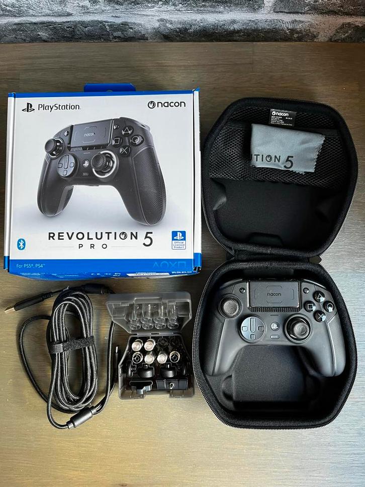 Nacon Revolution 5 Pro PS5/PS4 Controller, Spelcomputers en Games, Spelcomputers | Sony PlayStation 5, Zo goed als nieuw, Playstation 5