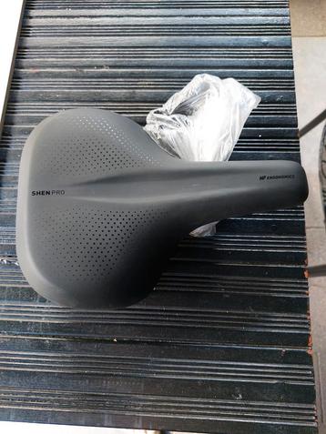 Nieuw SHEN PRO Dames Fietszadel - Ergonomisch beschikbaar voor biedingen