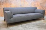 NIEUW beklede Design on Stock Bloq 3 zitsbank, Huis en Inrichting, Ophalen, 75 tot 100 cm, 200 tot 250 cm, Design on Stock