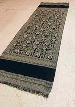 Klassieke grand foulard met franjes 210/70, Huis en Inrichting, Woonaccessoires | Plaids en Woondekens, Gebruikt, Etten-Leur, DJT@dejuistetoon.eu