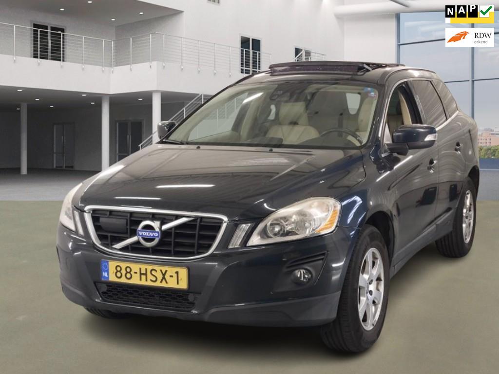 Volvo XC60 2.4 D5 AWD Momentum EXPORT, Auto's, Volvo, 13 km/l, 197 €/maand, Bedrijf, Vierwielaandrijving
