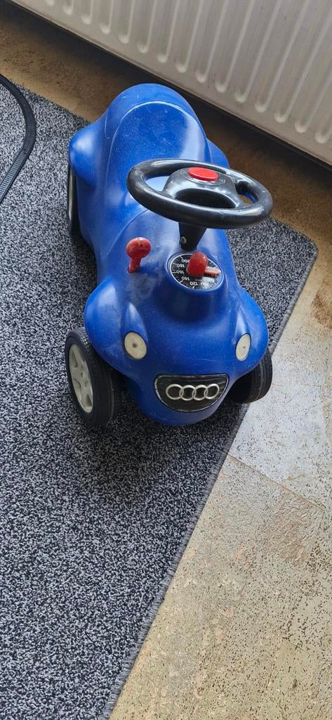 Blauwe Audi loopauto voor kinderen, Kinderen en Baby's, Speelgoed | Buiten | Voertuigen en Loopfietsen, Ophalen, Gebruikt, Loopvoertuig