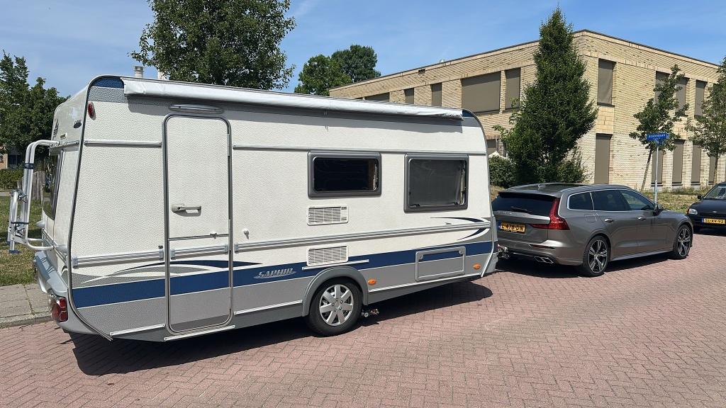 Fendt Saphir 450 2004 | mover | zakluifel | airco | netjes, Caravans en Kamperen, Omvormbare zithoek, Treinzit, Particulier, Koelkast