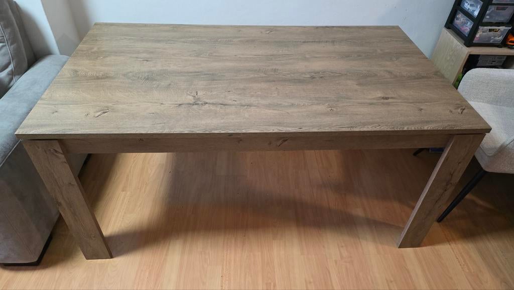 Set van Jysk Vedde meubels. Eettafel, tv kast en vitrinekast, Ophalen, Gebruikt, Rechthoekig, Minder dan 50 cm