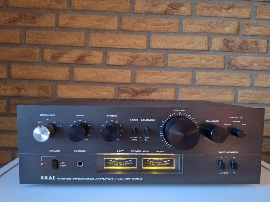 Akai AM-2350 Vintage versterker, Audio, Tv en Foto, Versterkers en Receivers, Overige merken, Gebruikt, Ophalen of Verzenden, Minder dan 60 watt