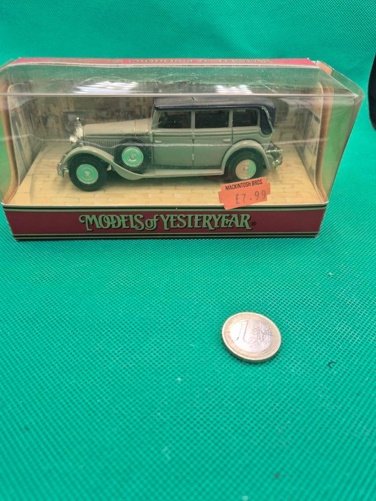88 mercedes benz 770 1/43 matchbox, Ophalen of Verzenden, Zo goed als nieuw, Auto