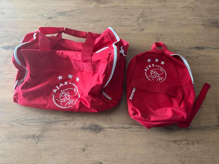 Ajax Sporttas en Rugzak Set, Sieraden, Tassen en Uiterlijk, Tassen | Sporttassen, Zo goed als nieuw, Unisex volwassen, Ophalen of Verzenden