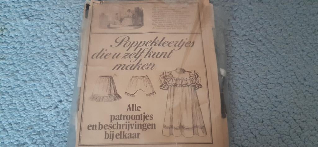 Poppenkleertjes die u zelf kunt maken + allerlei extra's, Overige merken, Kind, Ophalen of Verzenden, Overige typen