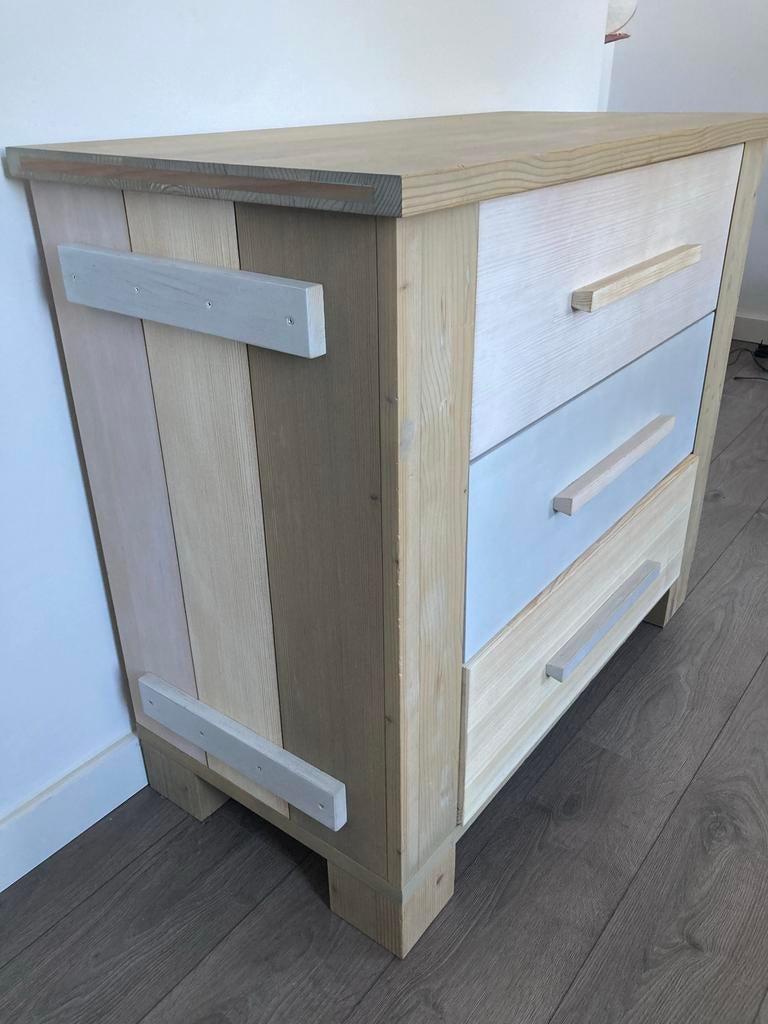 Bopita commode met wandplank - Zo goed als nieuw, Ophalen, Zo goed als nieuw, 75 tot 100 cm, Minder dan 50 cm
