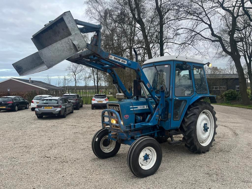Ford 4600 met voorlader, Ophalen, Gebruikt, 2500 tot 5000, Ford