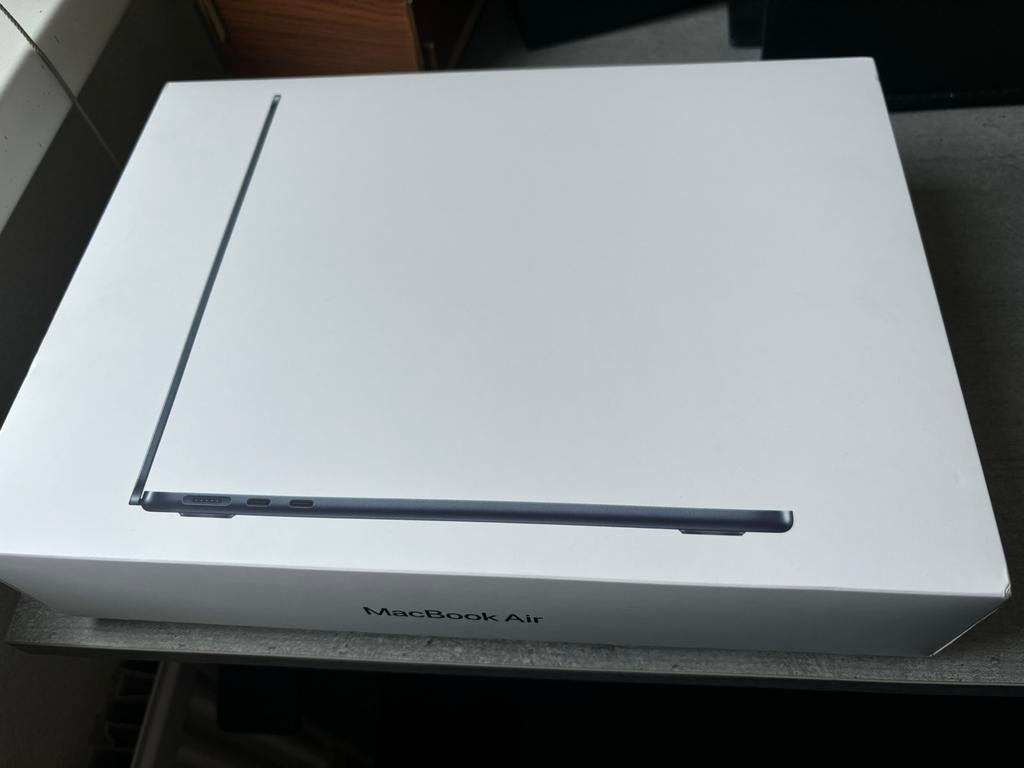 Apple MacBook Air M3 (2024) - 13 inch, 16GB RAM, 512GB SSD, Qwerty, 13 inch, 512 GB, Nieuw