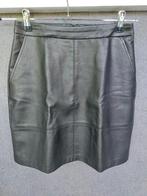 Rok lederlook zwart merk vero moda maat S, Kleding | Dames, Rokken, Vero Moda, Zwart, Ophalen of Verzenden, Maat 36 (S)