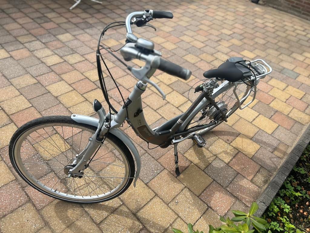 Sparta ION elektrische  fiets met lader, Ophalen of Verzenden, Gebruikt
