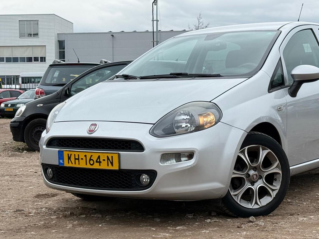Fiat Punto Evo 0.9 TwinAir Lounge/ ZEER ZUINIG/ LAAG KM, Auto's, Voorwielaandrijving, Gebruikt, Euro 6, 100 pk