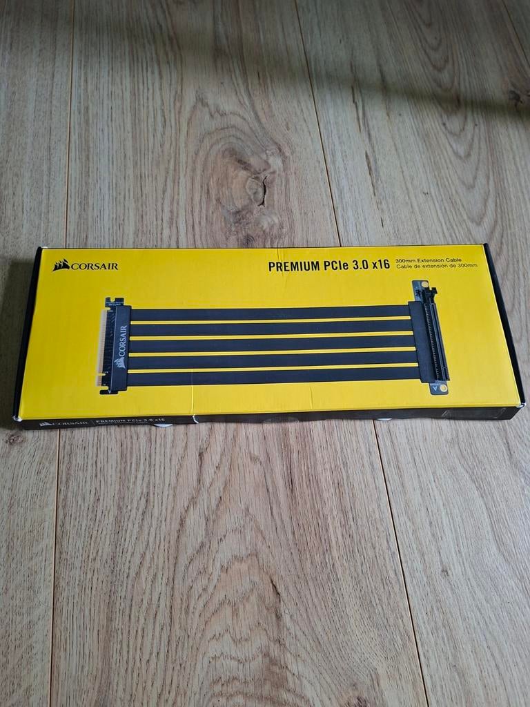 Corsair Premium PCIe 3.0 x16 verlengkabel 300mm, Ophalen