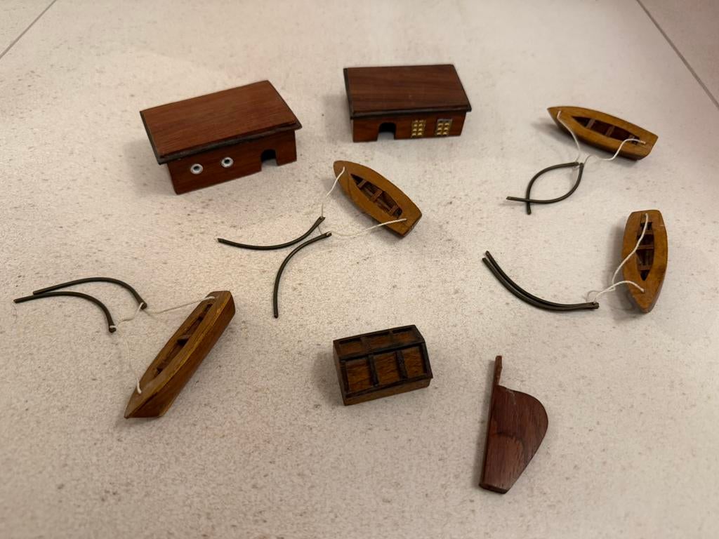 Modelbouw boot onderdelen, Ophalen, Zo goed als nieuw