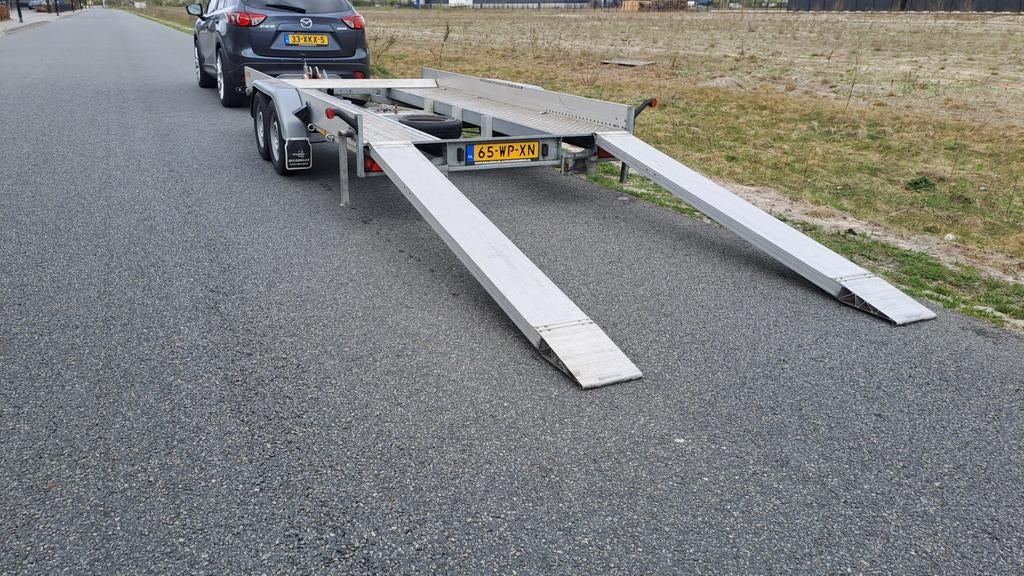 Autotransporter auto ambulance huren verhuur Harderwijk BE, Met chauffeur, Aanhangwagen