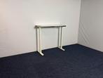 4 x Zit/sta bureau Voortman (elektrisch), 120 x 60 cm.