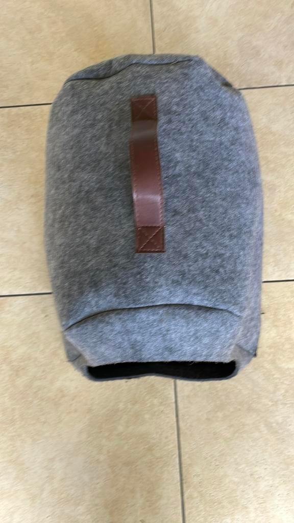 Slaapplek voor kleine hondjes of katten, Ophalen of Verzenden, Zo goed als nieuw, Pluche