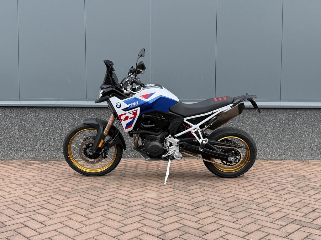 BMW F 900 GS Adventure AKRA | KEYLESS, Einsteinlaan 5
2289 CC  Rijswijk, NL, 895 cc, Handvatverwarming, Meer dan 35 kW